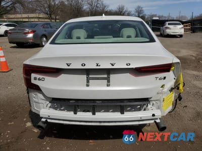 Zdjęcie 6 z 13 samochodu: 2020 VOLVO S60 T6 MOMENTUM VIN:7JRA22TK8LG045384 - miniatura
