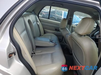 Zdjęcie 10 z 12 samochodu: 2004 FORD CROWN VICTORIA LX VIN:2FAFP74W84X128321 - miniatura