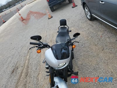 Piąte zdjęcie samochodu w środku: 2020 HARLEY-DAVIDSON FXLRS VIN:1HD1YWK10LB049647 - miniatura