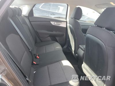 Zdjęcie 10 z 13 samochodu: 2023 KIA FORTE LX VIN:3KPF24ADXPE694355 - miniatura