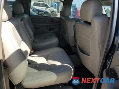 Zdjęcie 11 z 12 samochodu: 2004 CHEVROLET SUBURBAN C1500 VIN:3GNEC16ZX4G212051 - miniatura