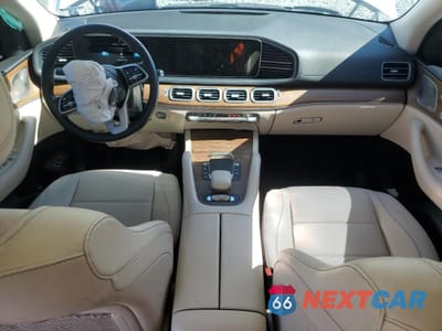 Zdjęcie 8 z 13 samochodu: 2021 MERCEDES-BENZ GLS 450 4MATIC VIN:4JGFF5KE4MA527615 - miniatura