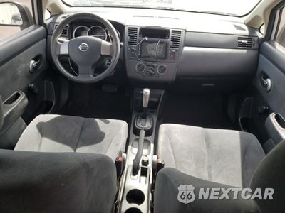Zdjęcie 8 z 13 samochodu: 2009 NISSAN VERSA S VIN:3N1CC11E99L469465 - miniatura