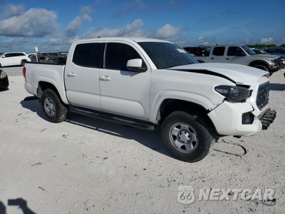 Czwarte zdjęcie samochodu z boku: 2016 TOYOTA TACOMA DOUBLE CAB VIN:5TFAX5GN7GX063399 - miniatura