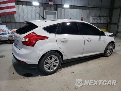 Trzecie zdjęcie samochodu z tyłu: 2012 FORD FOCUS SEL VIN:1FAHP3M26CL358501 - miniatura