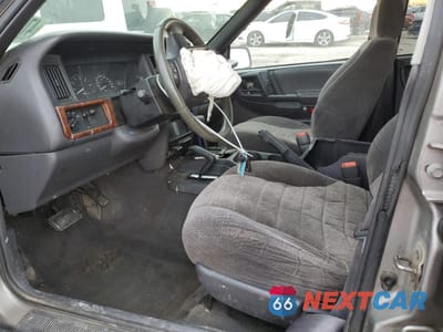 Zdjęcie 7 z 14 samochodu: 1997 JEEP GRAND CHEROKEE LAREDO VIN:1J4GZ58S1VC732970 - miniatura