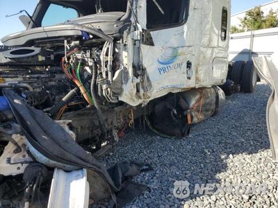 Zdjęcie 10 z 10 samochodu: 2022 FREIGHTLINER CASCADIA 126 VIN:3AKJHHDR9NSNX9562 - miniatura