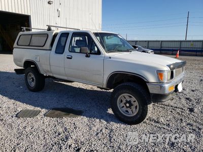 Czwarte zdjęcie samochodu z boku: 1994 TOYOTA PICKUP 1/2 TON EXTRA LONG WHEELBASE VIN:JT4VN13D8R5141636 - miniatura