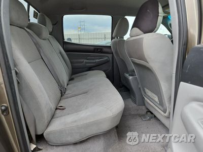 Zdjęcie 10 z 12 samochodu: 2011 TOYOTA TACOMA DOUBLE CAB PRERUNNER VIN:3TMJU4GN8BM118993 - miniatura