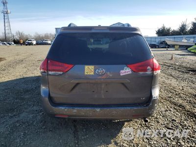 Zdjęcie 6 z 13 samochodu: 2012 TOYOTA SIENNA LE VIN:5TDKK3DC4CS225404 - miniatura