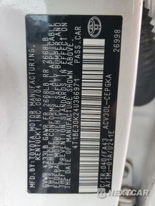 Zdjęcie 12 z 12 samochodu: 2005 TOYOTA COROLLA MATRIX XR VIN:2T1KR32E45C323005 - miniatura