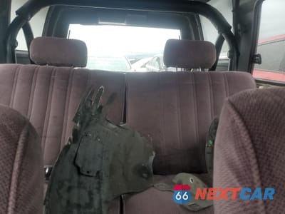 Zdjęcie 10 z 14 samochodu: 1987 TOYOTA 4RUNNER RN60 VIN:JT4RN62S8H0184738 - miniatura