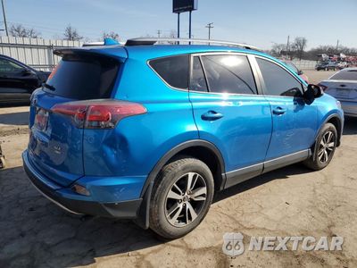 Trzecie zdjęcie samochodu z tyłu: 2017 TOYOTA RAV4 XLE VIN:JTMRFREV8HD212244 - miniatura
