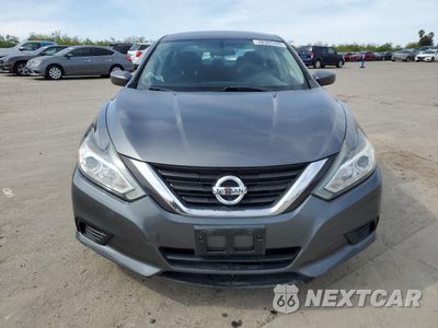 Piąte zdjęcie samochodu w środku: 2016 NISSAN ALTIMA 2.5 VIN:1N4AL3AP1GC195842 - miniatura