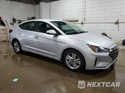 Czwarte zdjęcie samochodu z boku: 2020 HYUNDAI ELANTRA SEL VIN:5NPD84LFXLH536415 - miniatura