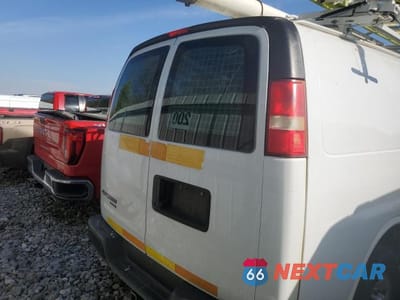 Zdjęcie 6 z 13 samochodu: 2013 CHEVROLET EXPRESS G2500 VIN:1GCWGFCA6D1902780 - miniatura