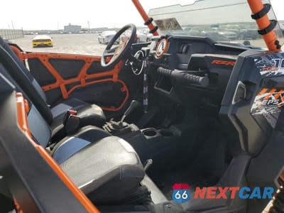 Piąte zdjęcie samochodu w środku: 2015 POLARIS RZR XP 1000 EPS VIN:3NSVDE992FF428458 - miniatura