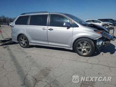 Czwarte zdjęcie samochodu z boku: 2017 TOYOTA SIENNA SE VIN:5TDXZ3DC8HS837811 - miniatura