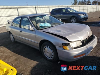Czwarte zdjęcie samochodu z boku: 1997 HONDA ACCORD SE VIN:1HGCD5600VA276235 - miniatura