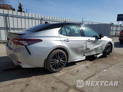 Trzecie zdjęcie samochodu z tyłu: 2024 TOYOTA CAMRY XSE VIN:4T1K31AK3RU068249 - miniatura