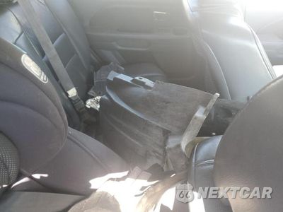 Zdjęcie 13 z 14 samochodu: 2006 HONDA PILOT EX VIN:5FNYF18686B019471 - miniatura