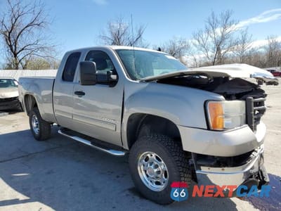 Czwarte zdjęcie samochodu z boku: 2008 GMC SIERRA K2500 HEAVY DUTY VIN:1GTHK29K48E138099 - miniatura
