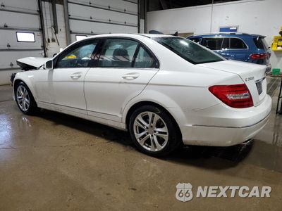 Drugie zdjęcie samochodu z przodu: 2013 MERCEDES-BENZ C 300 4MATIC VIN:WDDGF8AB6DG080872 - miniatura
