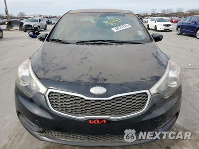 Piąte zdjęcie samochodu w środku: 2014 KIA FORTE LX VIN:KNAFX4A66E5215051 - miniatura