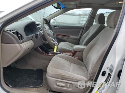 Zdjęcie 7 z 12 samochodu: 2005 TOYOTA COROLLA MATRIX XR VIN:2T1KR32E45C323005 - miniatura