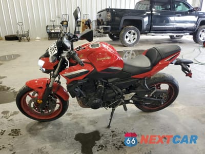 Trzecie zdjęcie samochodu z tyłu: 2022 KAWASAKI ER650 K VIN:ML5EREK1XNDA65711 - miniatura