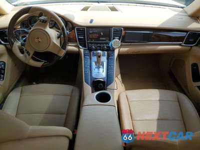 Zdjęcie 8 z 14 samochodu: 2012 PORSCHE PANAMERA 2 VIN:WP0AA2A78CL070695 - miniatura