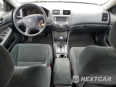 Zdjęcie 8 z 12 samochodu: 2006 HONDA ACCORD LX VIN:1HGCM66356A043503 - miniatura