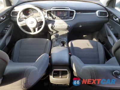 Zdjęcie 8 z 13 samochodu: 2016 KIA SORENTO LX VIN:5XYPGDA33GG107641 - miniatura