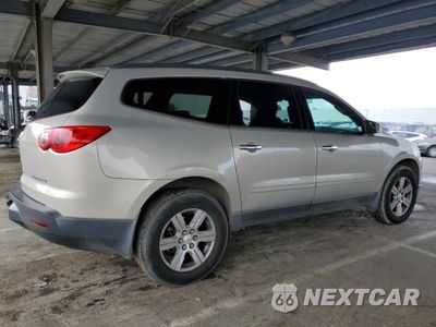 Trzecie zdjęcie samochodu z tyłu: 2011 CHEVROLET TRAVERSE LT VIN:1GNKVGED1BJ286279 - miniatura