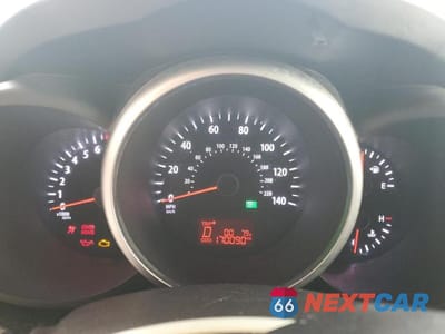 Zdjęcie 9 z 13 samochodu: 2013 KIA SOUL + VIN:KNDJT2A68D7607982 - miniatura