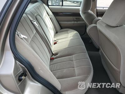 Zdjęcie 10 z 12 samochodu: 2004 MERCURY GRAND MARQUIS GS VIN:2MEFM74W64X617317 - miniatura