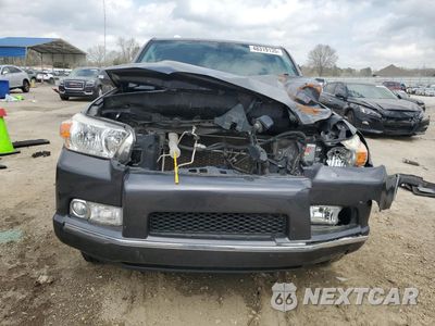 Piąte zdjęcie samochodu w środku: 2013 TOYOTA 4RUNNER SR5 VIN:JTEZU5JR9D5063608 - miniatura