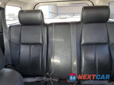 Zdjęcie 10 z 13 samochodu: 2008 HUMMER H3 LUXURY VIN:5GTEN43E188196400 - miniatura