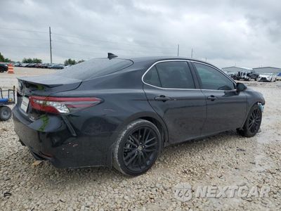 Trzecie zdjęcie samochodu z tyłu: 2024 TOYOTA CAMRY XSE VIN:4T1K31AK6RU066804 - miniatura
