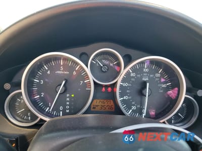 Zdjęcie 9 z 13 samochodu: 2006 MAZDA MX-5 MIATA VIN:JM1NC25F960103450 - miniatura