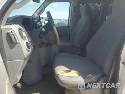 Zdjęcie 7 z 13 samochodu: 2011 FORD ECONOLINE E350 SUPER DUTY WAGON VIN:1FBSS3BL9BDA82645 - miniatura