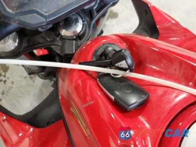 Zdjęcie 8 z 10 samochodu: 2022 KAWASAKI ER650 K VIN:ML5EREK1XNDA65711 - miniatura