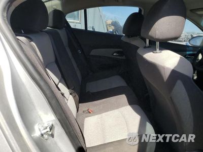 Zdjęcie 10 z 12 samochodu: 2015 CHEVROLET CRUZE LS VIN:1G1PA5SH7F7228937 - miniatura
