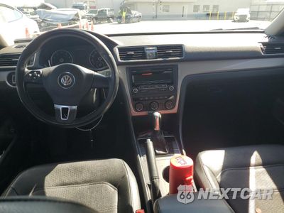Zdjęcie 8 z 12 samochodu: 2014 VOLKSWAGEN PASSAT S VIN:1VWAT7A32EC031931 - miniatura