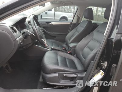 Zdjęcie 7 z 14 samochodu: 2012 VOLKSWAGEN JETTA TDI VIN:3VWLL7AJ2CM314266 - miniatura