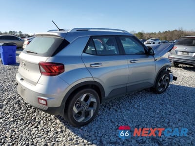 Trzecie zdjęcie samochodu z tyłu: 2024 HYUNDAI VENUE SEL VIN:KMHRC8A38RU326880 - miniatura