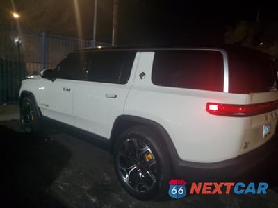 Drugie zdjęcie samochodu z przodu: 2024 RIVIAN R1S ADVENT VIN:7PDSGABA1RN040676 - miniatura