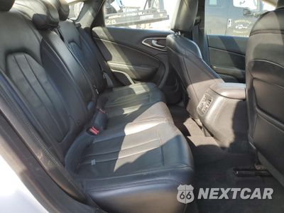 Zdjęcie 10 z 12 samochodu: 2015 CHRYSLER 200 C VIN:1C3CCCCGXFN703815 - miniatura