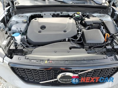 Zdjęcie 14 z 16 samochodu: 2024 VOLVO XC40 PLUS VIN:YV4L12ULXR2353743 - miniatura