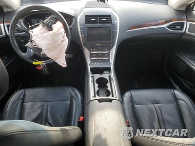 Zdjęcie 8 z 12 samochodu: 2016 LINCOLN MKZ HYBRID VIN:3LN6L2LU3GR629575 - miniatura
